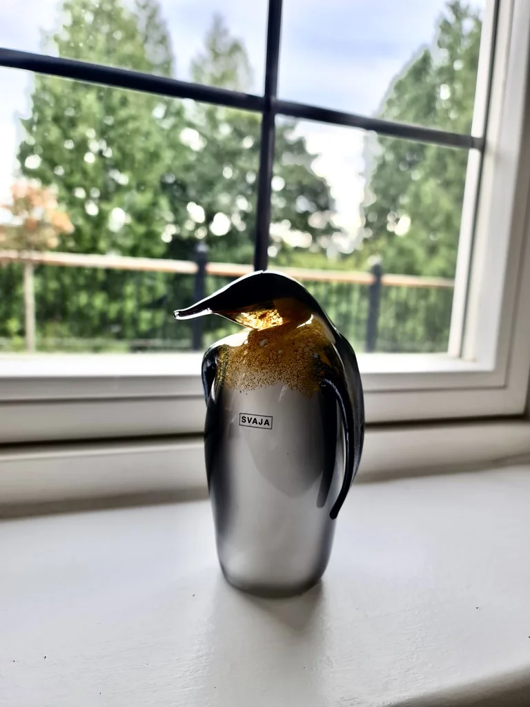 Ellie Penguin Glass Sculpture - Svaja